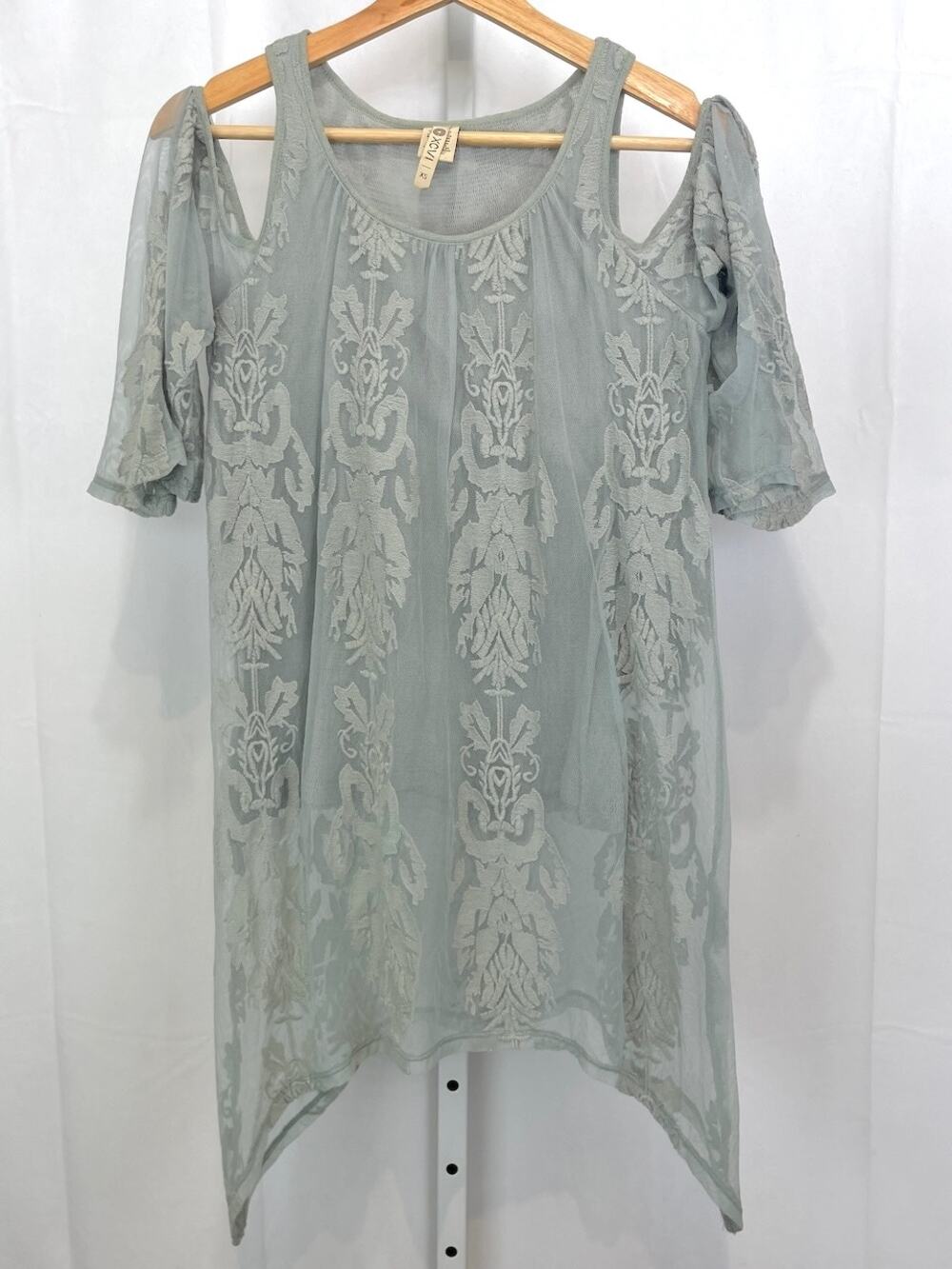 XCVI Lace Mesh Cold Shoulder Tunic Top Lined Boho Romantic Dusty Green Size XS